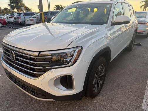 2024 Volkswagen Atlas 2.0T SE