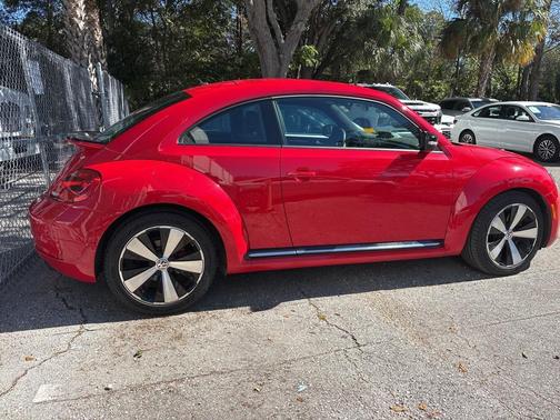 2013 Volkswagen Beetle 2.0T Turbo