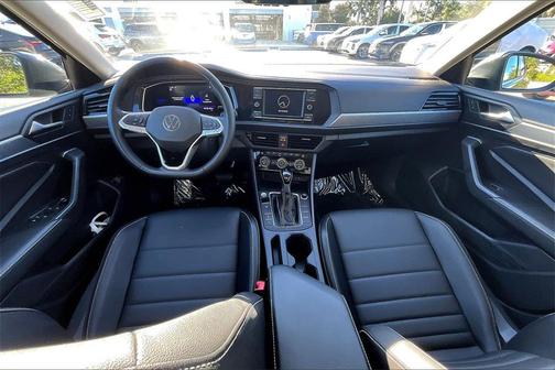 2022 Volkswagen Jetta 1.5T SE
