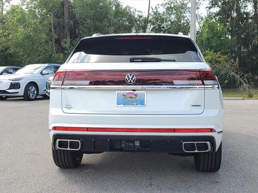 2025 Volkswagen Atlas Cross Sport 2.0T SEL Premium