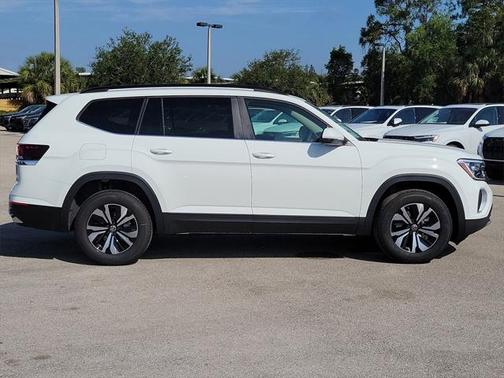 2025 Volkswagen Atlas 2.0T SE