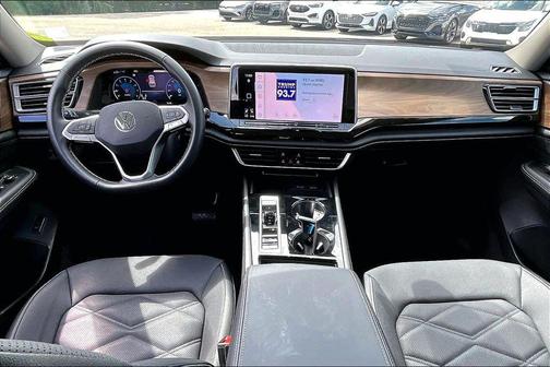 Opal White 2026 Volkswagen Atlas 2.0T SE w/Technology