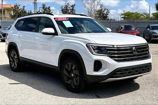 Opal White 2026 Volkswagen Atlas 2.0T SE w/Technology