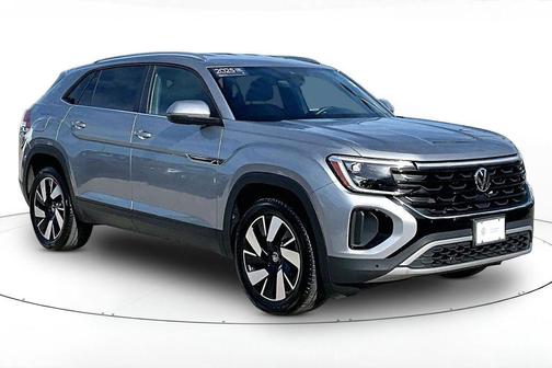 Silver Mist Metallic 2025 Volkswagen Atlas Cross Sport 2.0T SE w/Technology 4MOTION