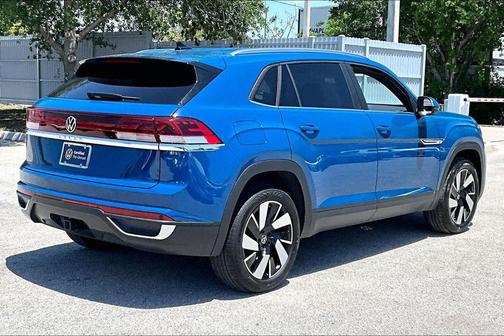 Mountain Lake Blue Metallic 2025 Volkswagen Atlas Cross Sport 2.0T SE w/Technology