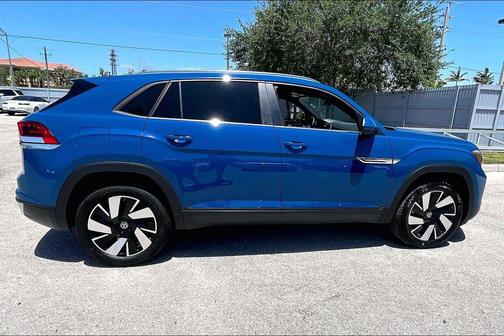 Mountain Lake Blue Metallic 2025 Volkswagen Atlas Cross Sport 2.0T SE w/Technology