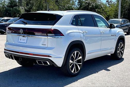 2026 Volkswagen Atlas Cross Sport 2.0T SEL Premium