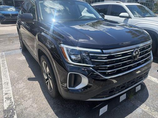 Deep Black Pearl 2025 Volkswagen Atlas 2.0T SEL