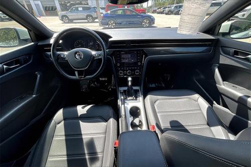 2021 Volkswagen Passat 2.0T R-Line