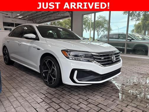 2021 Volkswagen Passat 2.0T R-Line