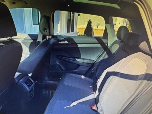 2025 Volkswagen Taos 1.5T SE Black