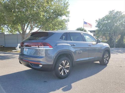 2025 Volkswagen Atlas Cross Sport 2.0T SE