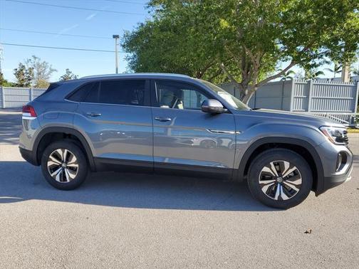 2025 Volkswagen Atlas Cross Sport 2.0T SE