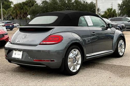 2019 Volkswagen Beetle 2.0T SE