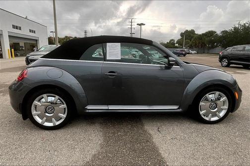 2019 Volkswagen Beetle 2.0T SE