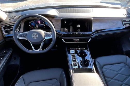 Mist 2026 Volkswagen Atlas 2.0T SE w/Technology