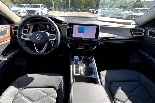 2026 Volkswagen Atlas 2.0T SE w/Technology 4MOTION