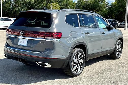 2026 Volkswagen Atlas 2.0T SE w/Technology 4MOTION