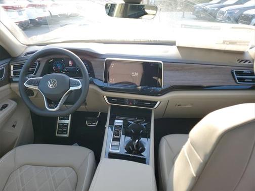 2025 Volkswagen Atlas 2.0T SEL Premium R-Line 4MOTION