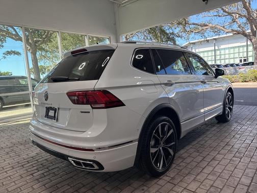 2024 Volkswagen Tiguan 2.0T SEL R-Line 4MOTION