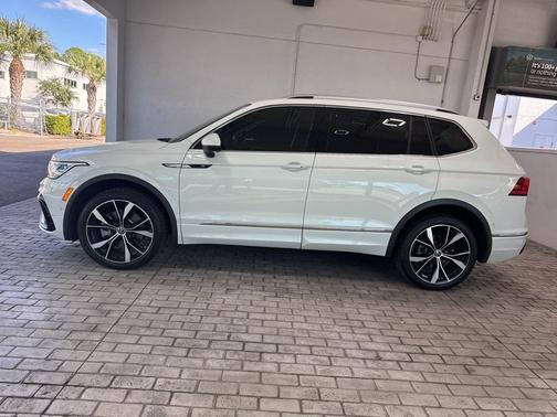2024 Volkswagen Tiguan 2.0T SEL R-Line 4MOTION