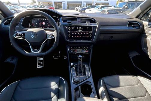 2024 Volkswagen Tiguan 2.0T SEL R-Line 4MOTION