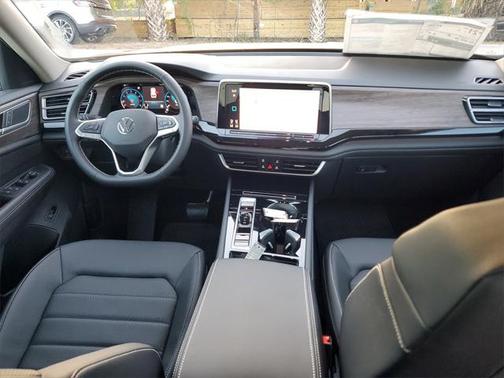 2025 Volkswagen Atlas 2.0T SEL