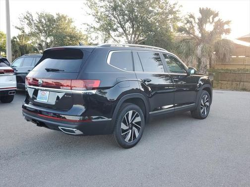 2025 Volkswagen Atlas 2.0T SEL