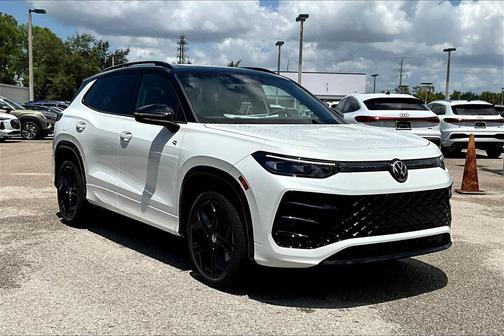 2025 Volkswagen Tiguan 2.0T SE R-Line Black 4MOTION
