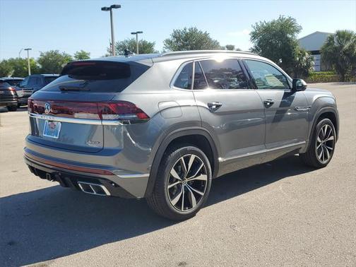 2025 Volkswagen Atlas Cross Sport 2.0T SEL Premium