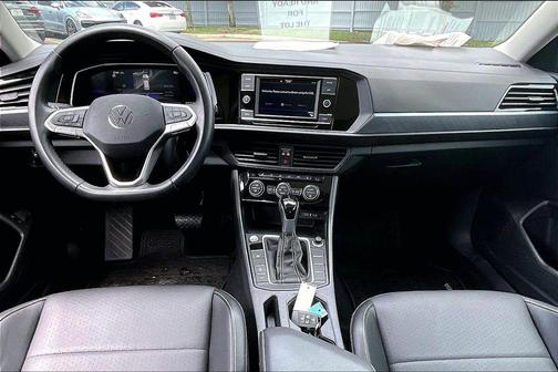 Opal White Pearl 2023 Volkswagen Jetta 1.5T SE
