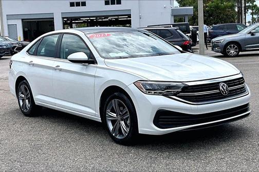 Opal White Pearl 2023 Volkswagen Jetta 1.5T SE