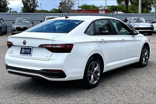 Opal White Pearl 2023 Volkswagen Jetta 1.5T SE