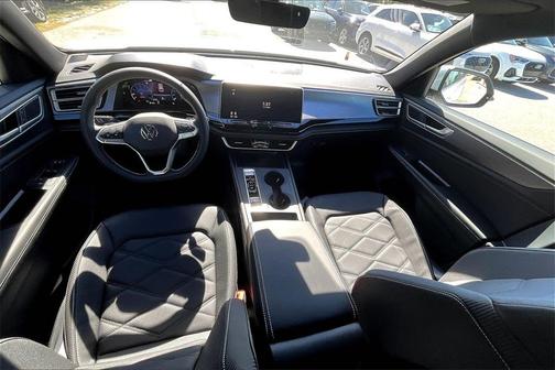 2026 Volkswagen Atlas Cross Sport 2.0T SE