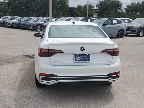 Opal White Pearl 2023 Volkswagen Jetta 1.5T SEL