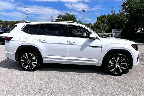 White 2026 Volkswagen Atlas 2.0T SEL Premium R-Line 4MOTION