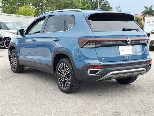 2025 Volkswagen Taos 1.5T SE