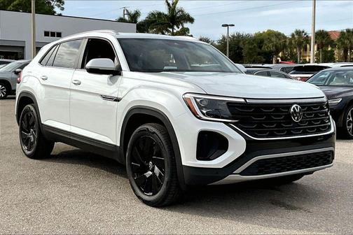 White Pearl 2026 Volkswagen Atlas Cross Sport 2.0T SE w/Technology