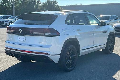 2026 Volkswagen Atlas Cross Sport 2.0T SEL
