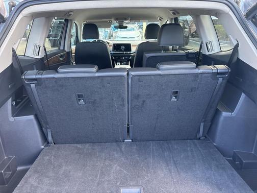 2025 Volkswagen Atlas 2.0T SE w/Technology 4MOTION