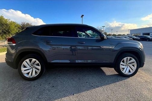 2022 Volkswagen Atlas Cross Sport 3.6L V6 SE w/Technology