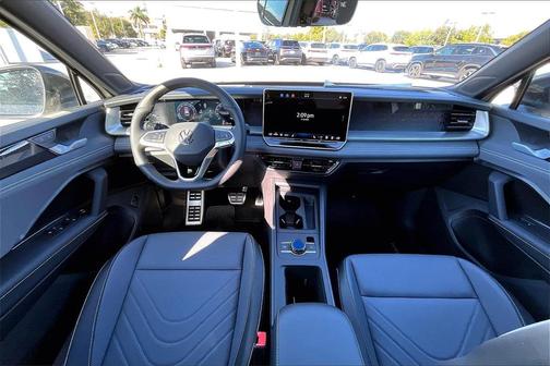 2026 Volkswagen Tiguan 2.0T SE R-Line Black