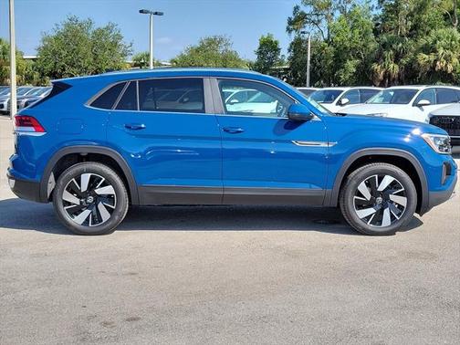 2025 Volkswagen Atlas Cross Sport 2.0T SE w/Technology
