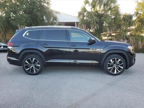 2025 Volkswagen Atlas 2.0T SEL Premium R-Line 4MOTION
