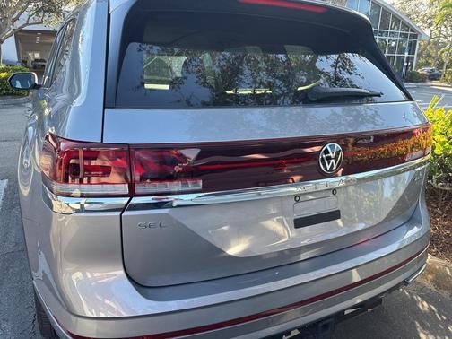 2025 Volkswagen Atlas 2.0T SEL Premium R-Line 4MOTION