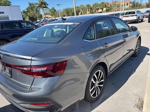 2025 Volkswagen Jetta 1.5T SE