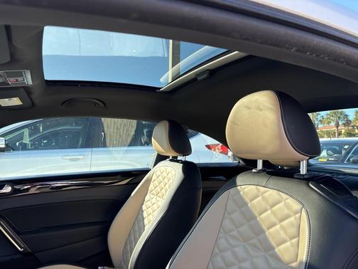 2019 Volkswagen Beetle 2.0T SE
