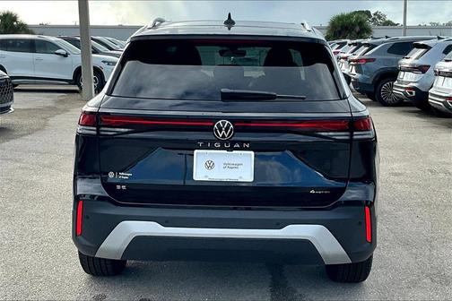 2025 Volkswagen Tiguan 2.0T SE 4MOTION