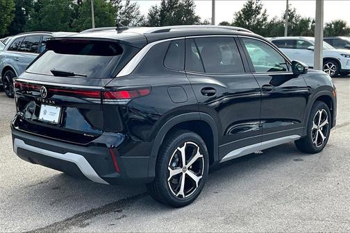 2025 Volkswagen Tiguan 2.0T SE 4MOTION