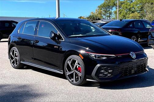 2026 Volkswagen Golf GTI 2.0T SE DSG